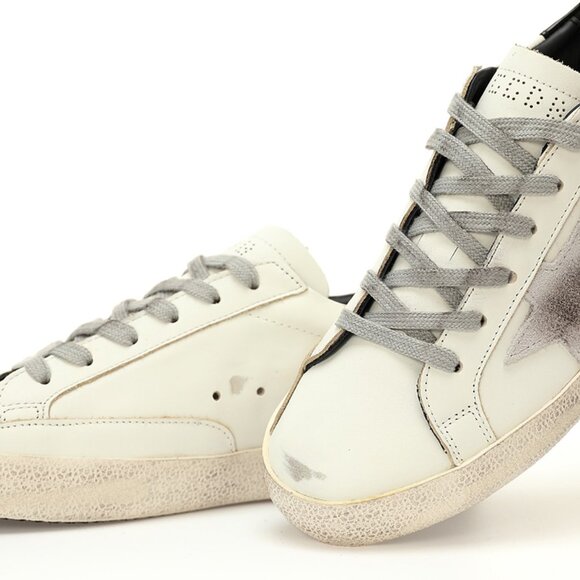 Golden Goose Unisex Black Heel Panel Low - Top Sneakers - Picture 8 of 8